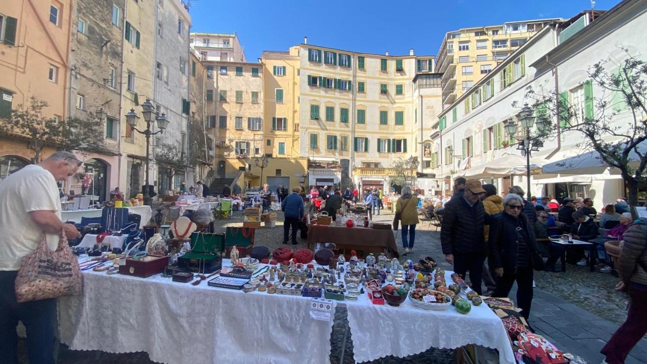 I Tetti Di Via Corradi Villa Сан Ремо Екстериор снимка